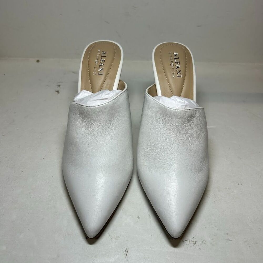 Alfani Womens 8.5 M White Leather Junnee Pointed Toe Pumps Heels NIB MM9 - Picture 2 of 5